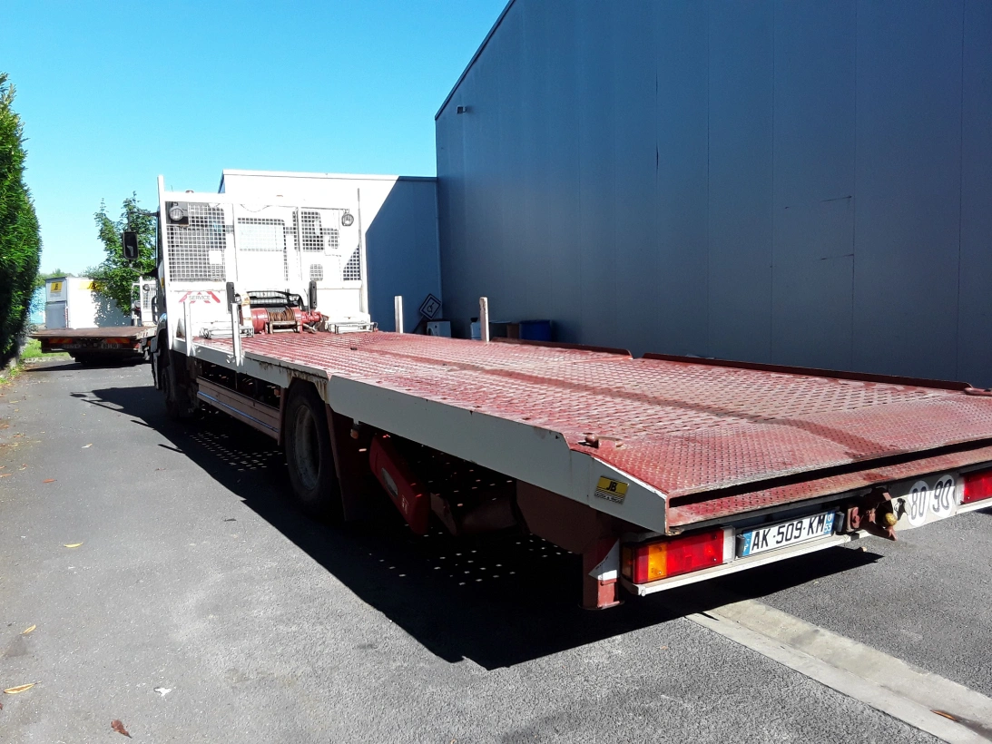 Jb Location Location Utilitaire Bordeaux Camions Et Vehicules Industriels​ 2