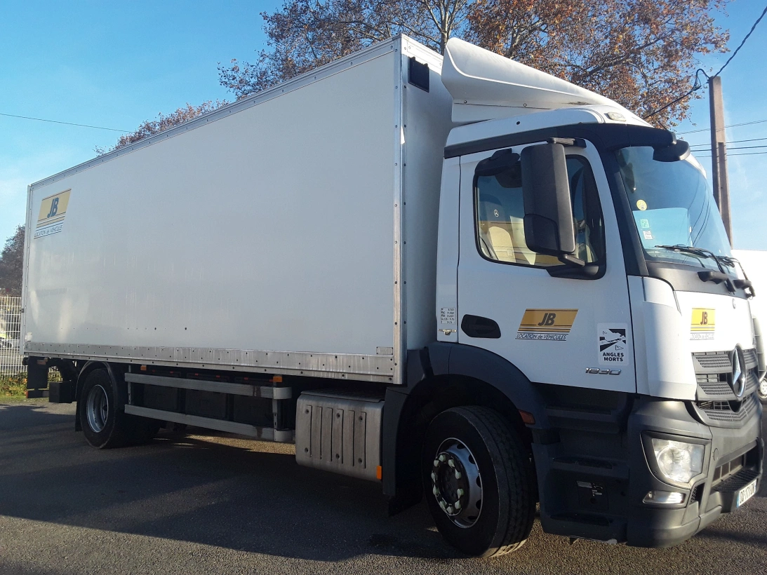 Jb Location Location Utilitaire Bordeaux Camions Et Vehicules Industriels​